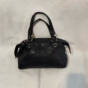 Chic Black Leather Shoulder Bag